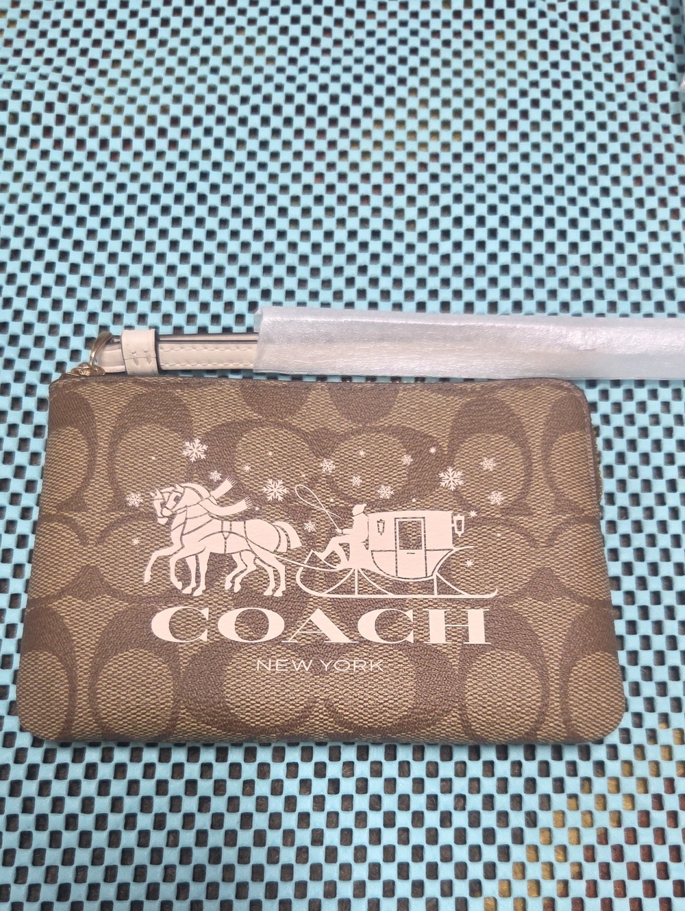 Bnwt:Coach Wristlet